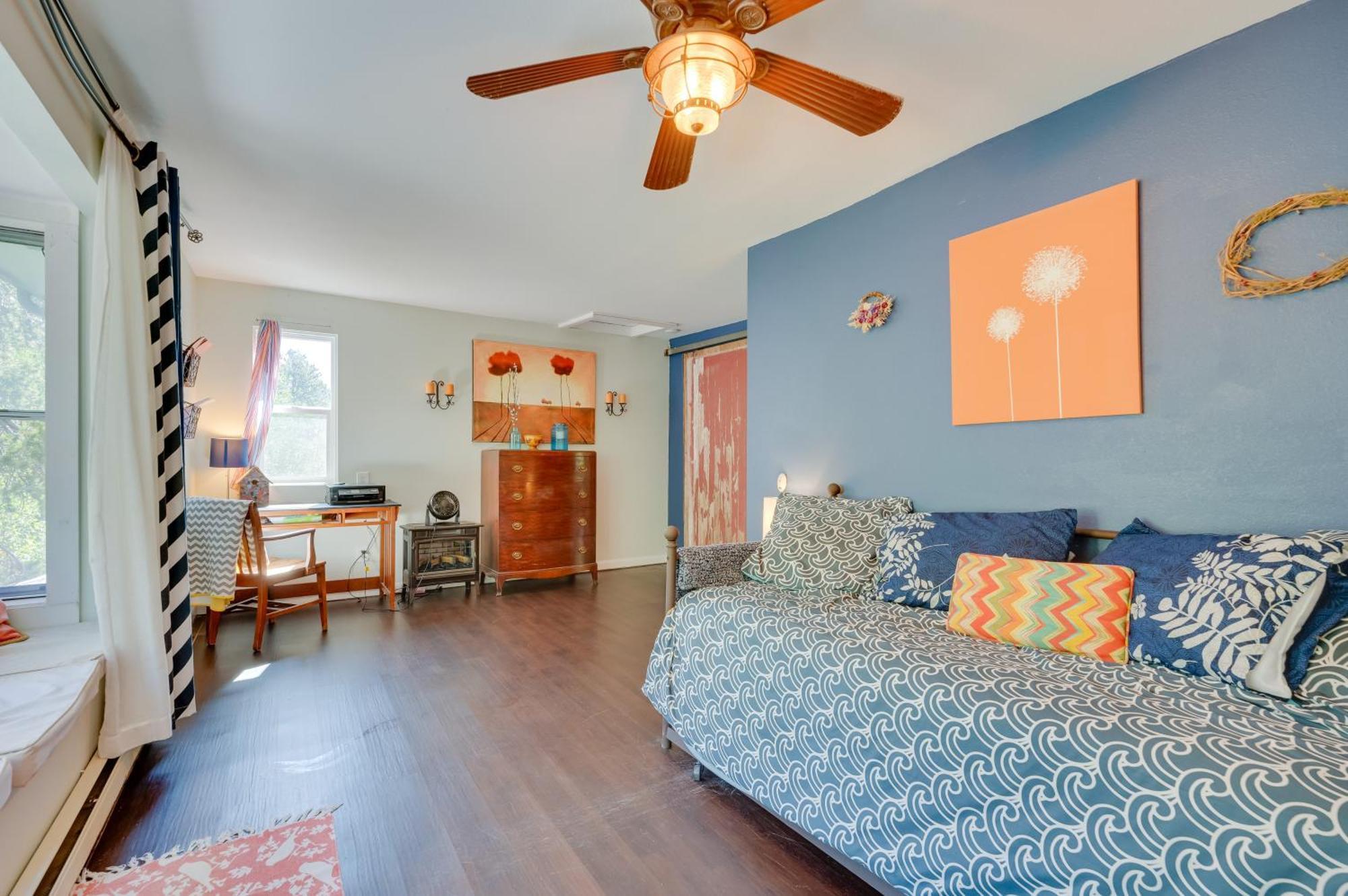 Stunning Golden Home With Deck About 35 Mi To Denver! Екстериор снимка